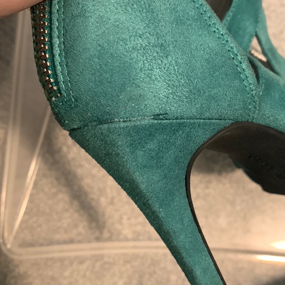 PRICE ⬇️ {X-Appeal} jade green heels - Picture 7 of 7